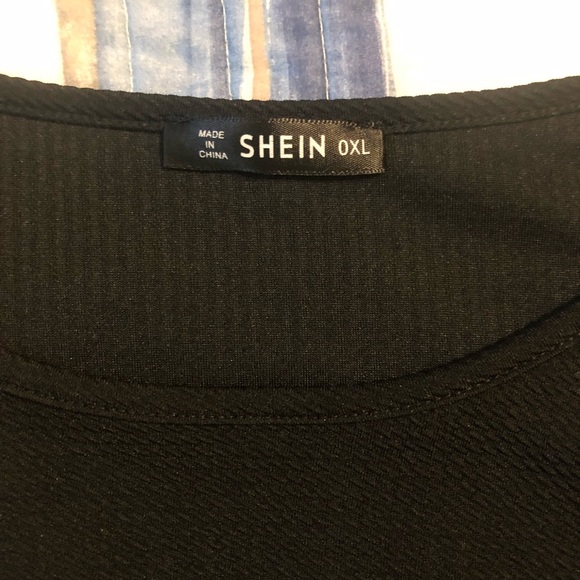 Shein Scalloped Cutout Top - Picture 2 of 2